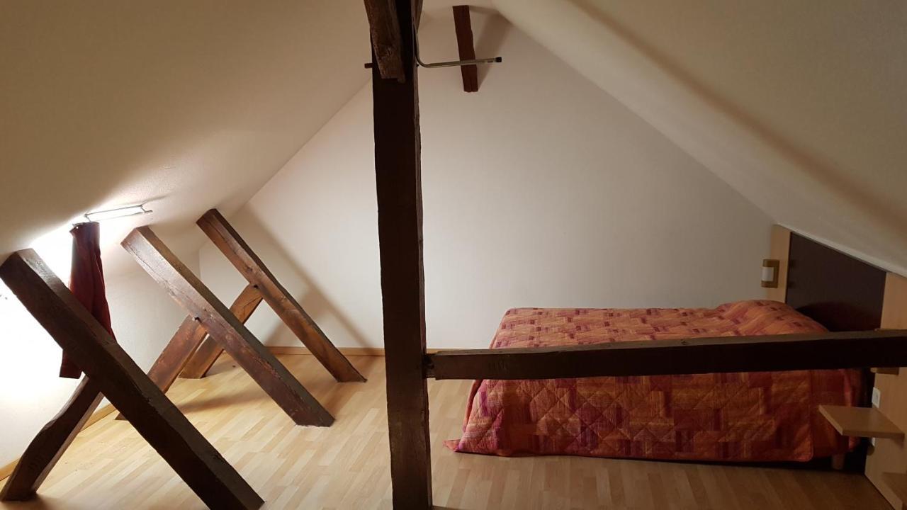 Saint-Geniez-dʼOlt Chateau Ricard מראה חיצוני תמונה
