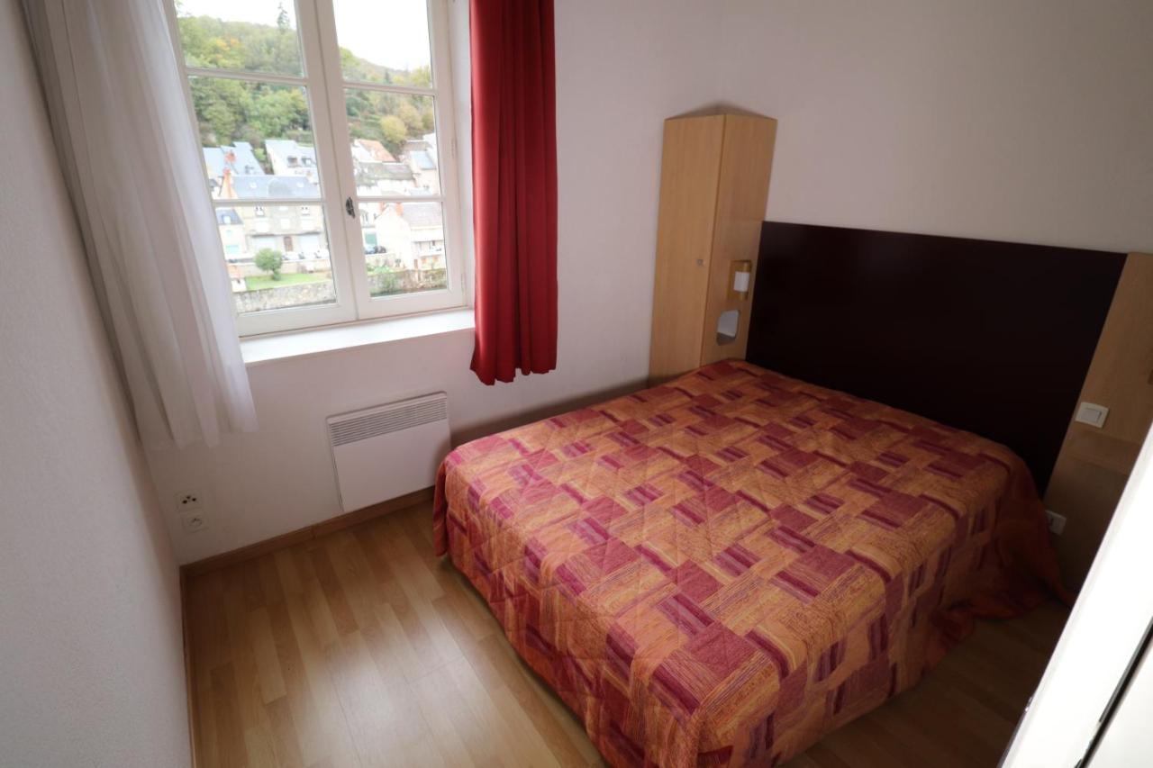 Saint-Geniez-dʼOlt Chateau Ricard מראה חיצוני תמונה